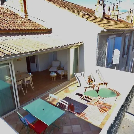 7 Pers-terrasse-vue Parc Apartment *
