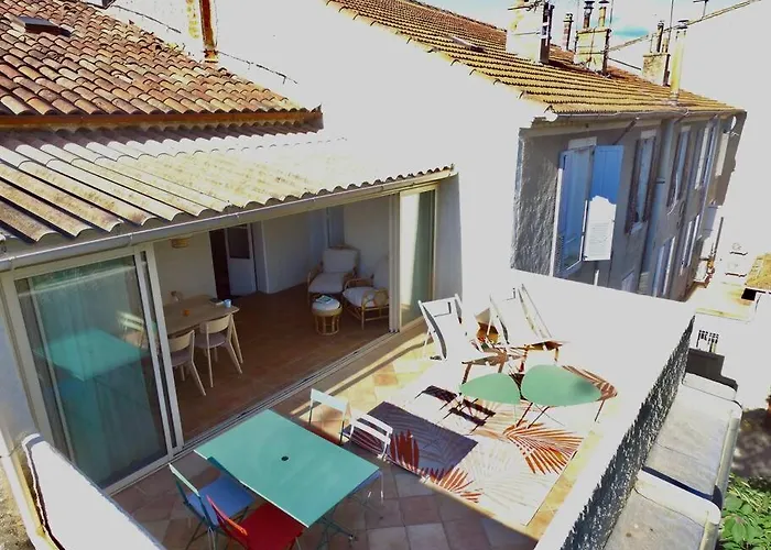 7 Pers-terrasse-vue Parc Apartment *