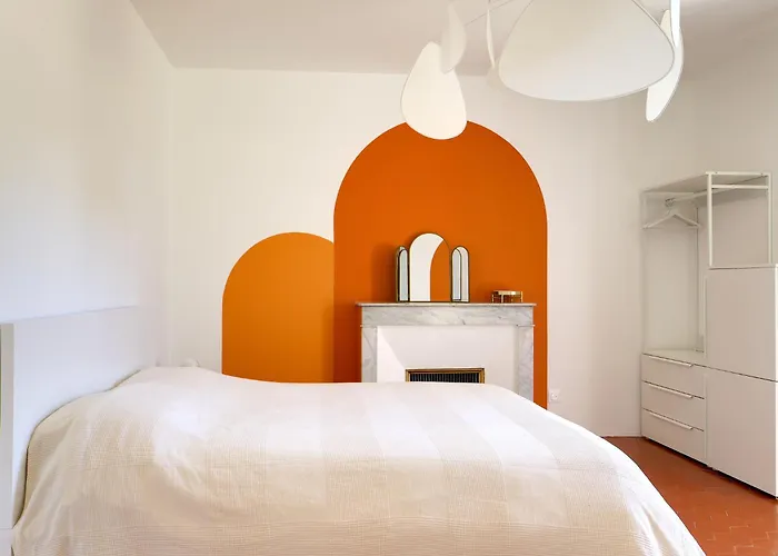 7 Pers-terrasse-vue Parc * Riez